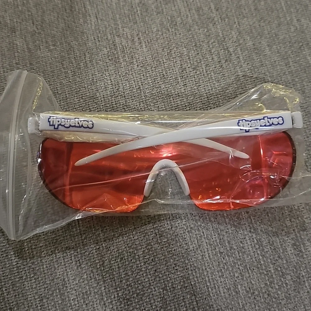 NWT Tipsy Elves Miami Ice Sunglasses With Case